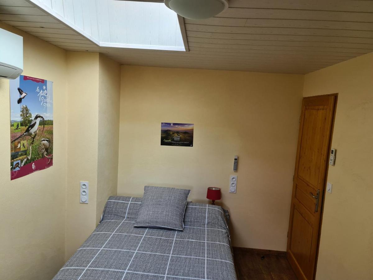 Gite Chez Tiane Saint-Flour-L'Etang Dış mekan fotoğraf