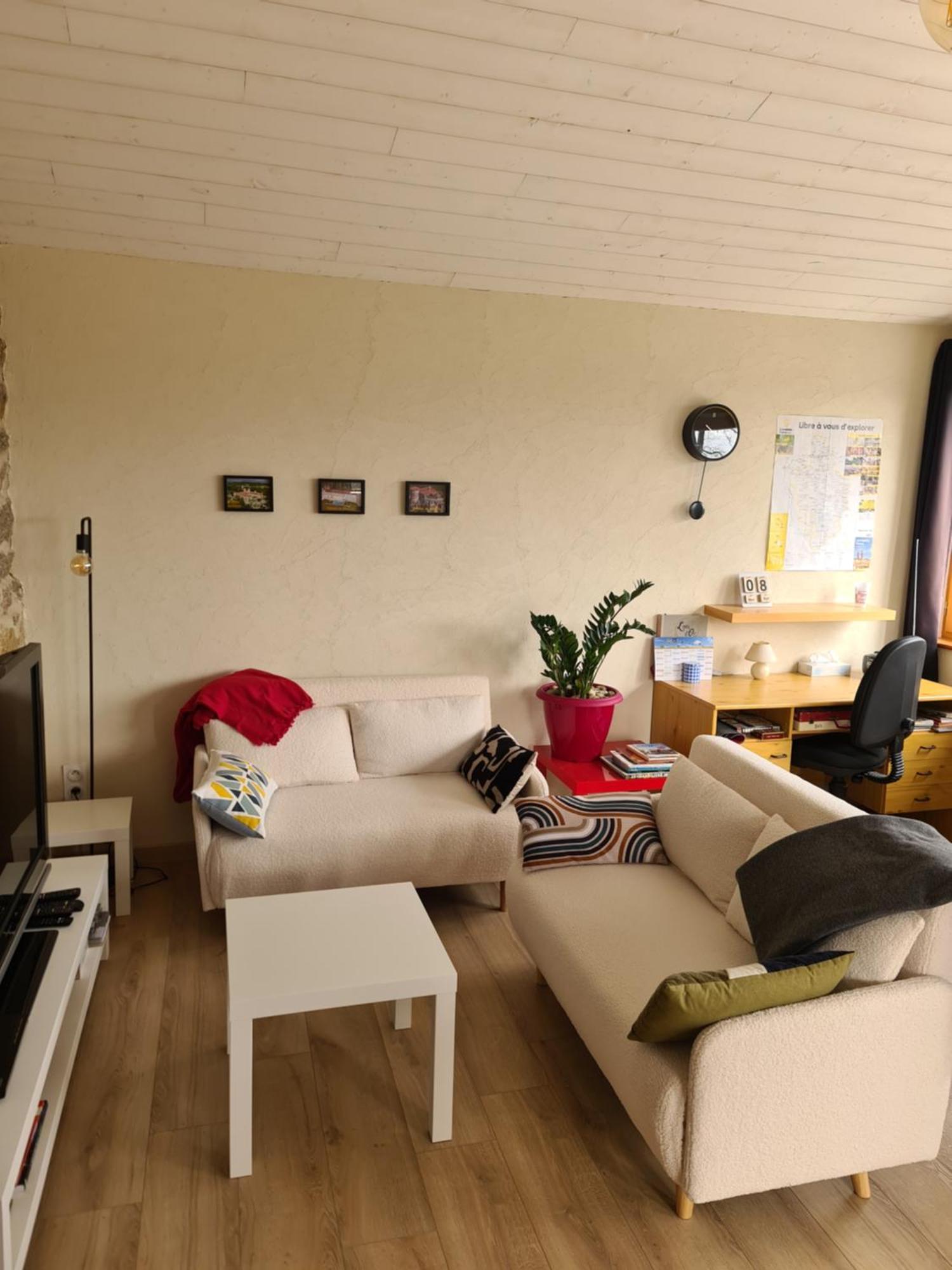Gite Chez Tiane Saint-Flour-L'Etang Dış mekan fotoğraf